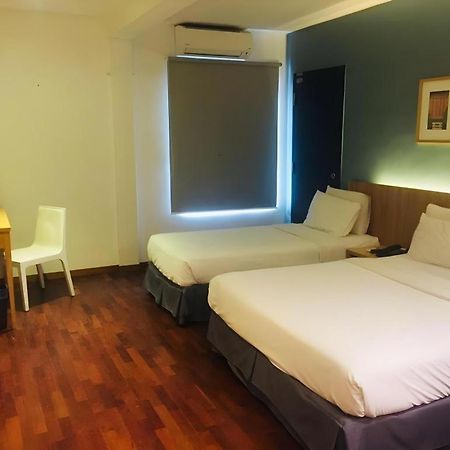 Malacca Quayside Hotel מראה חיצוני תמונה
