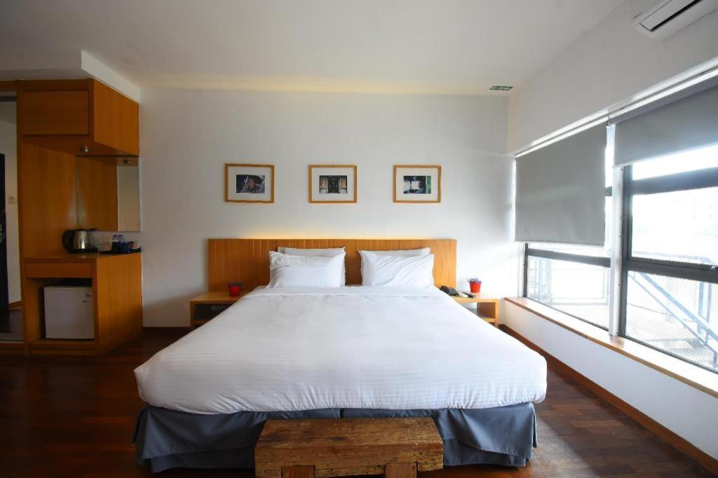 Malacca Quayside Hotel מראה חיצוני תמונה