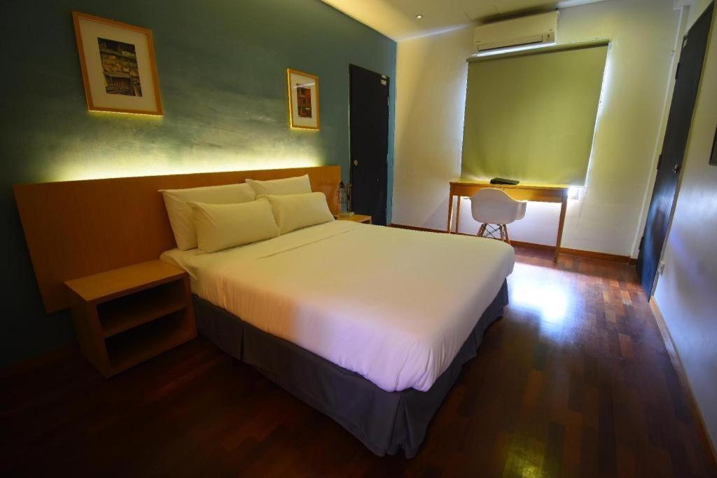 Malacca Quayside Hotel מראה חיצוני תמונה