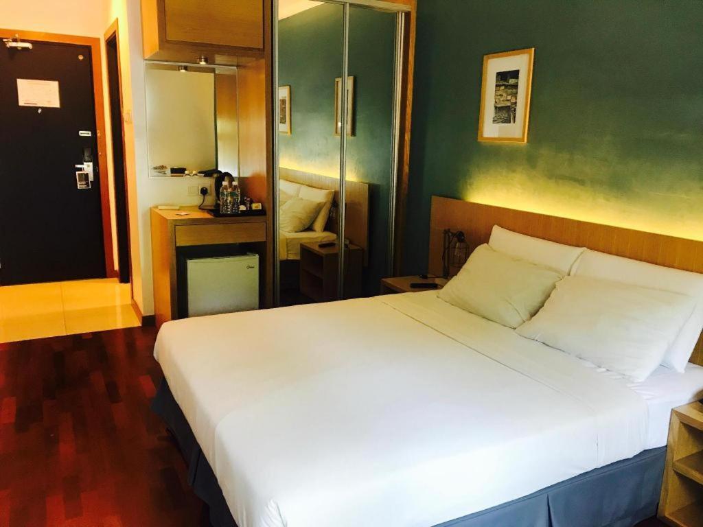 Malacca Quayside Hotel מראה חיצוני תמונה