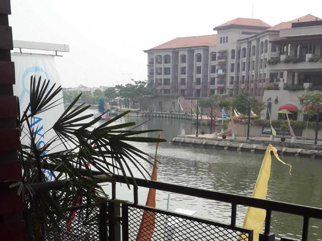 Malacca Quayside Hotel מראה חיצוני תמונה